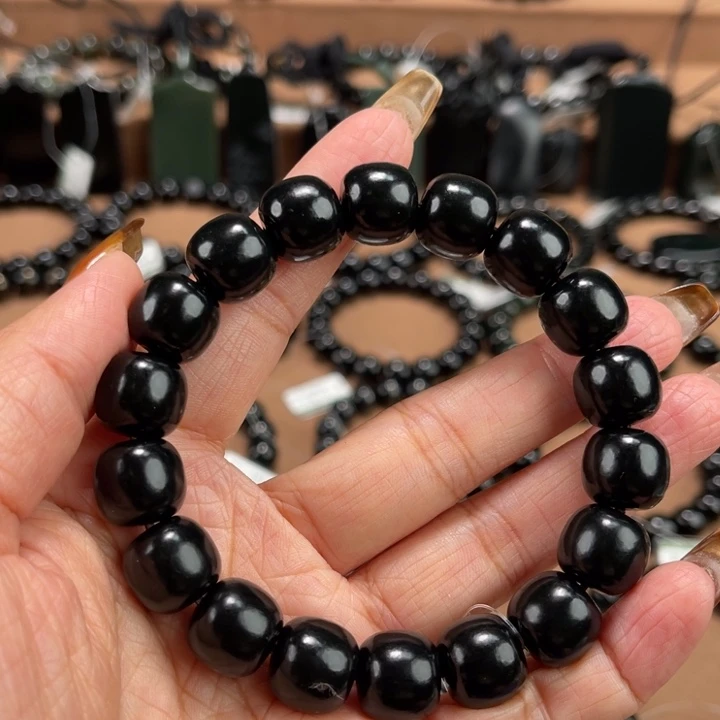 海***色和田玉未镶嵌手链柔