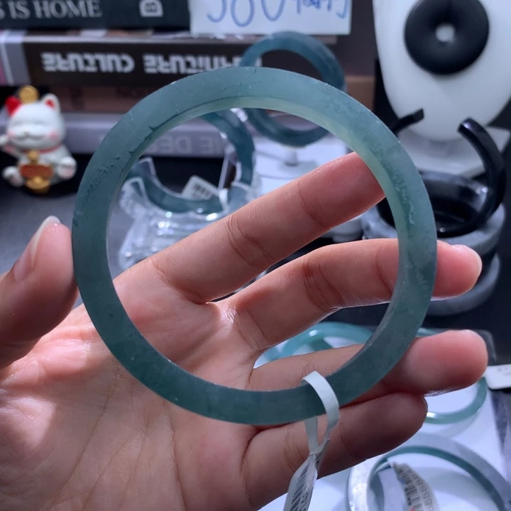 定制翡翠未镶嵌定制冰绿半山水63