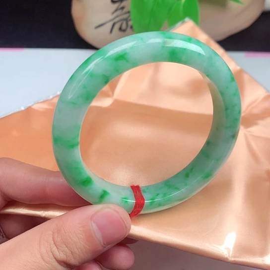 翡翠手镯未镶嵌正圈061