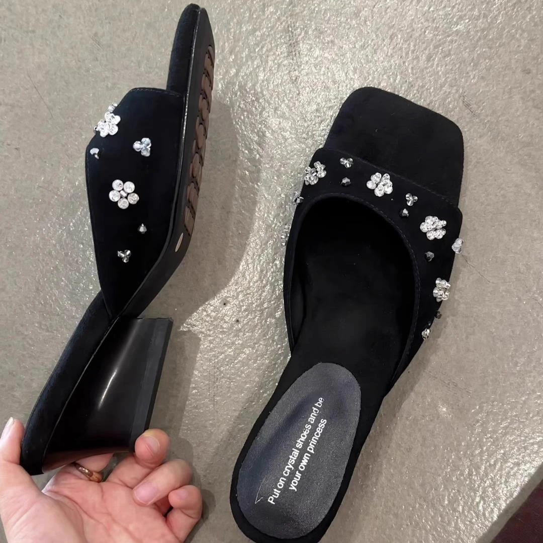 2025新款法式复古风女款露趾水钻一字拖鞋女百搭懒人凉拖