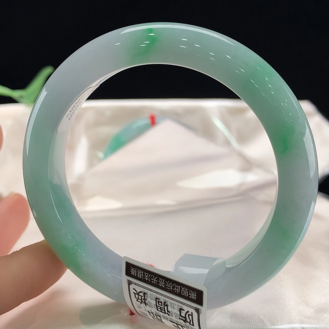 翡翠未镶嵌手镯0493