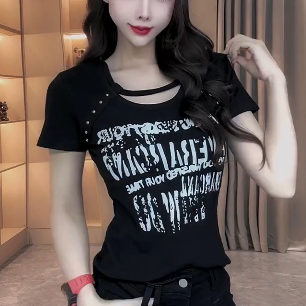 设计款棉t网红爆款铆钉黑色正肩涂鸦印花短袖2025夏季新款女潮