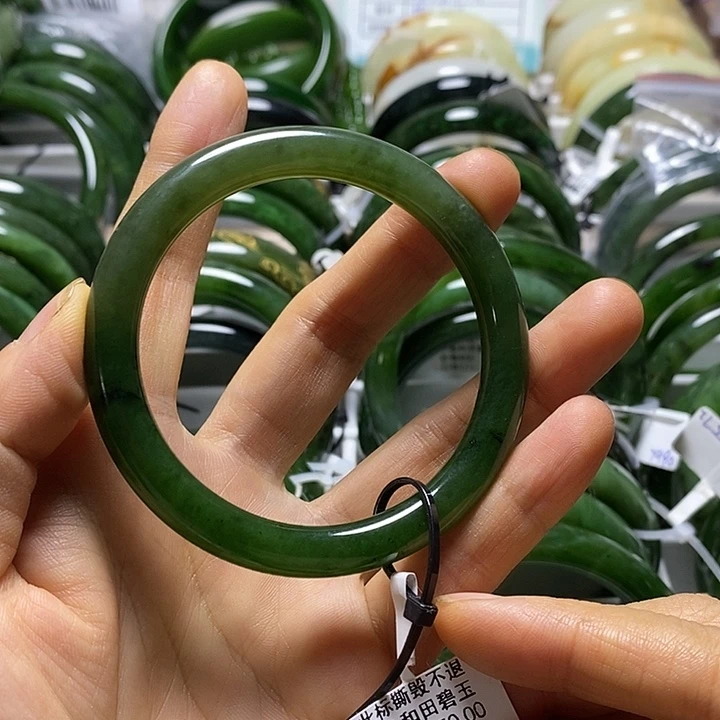 未镶嵌手镯和田玉（碧玉）细圆条54