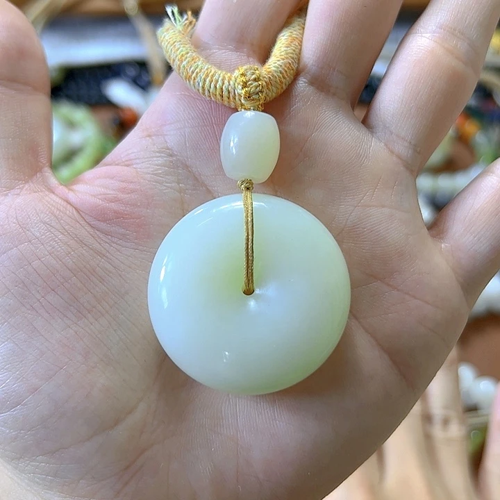 鱼***面吊坠(赠链)未镶嵌和田玉