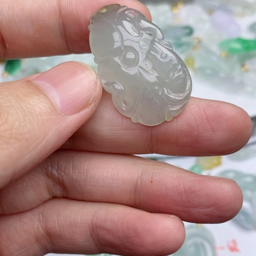 【闪购商品】翡翠吊坠(不含链)未镶嵌荷叶鱼