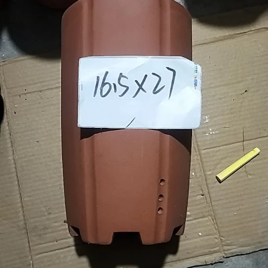 紫砂红泥抽角一个