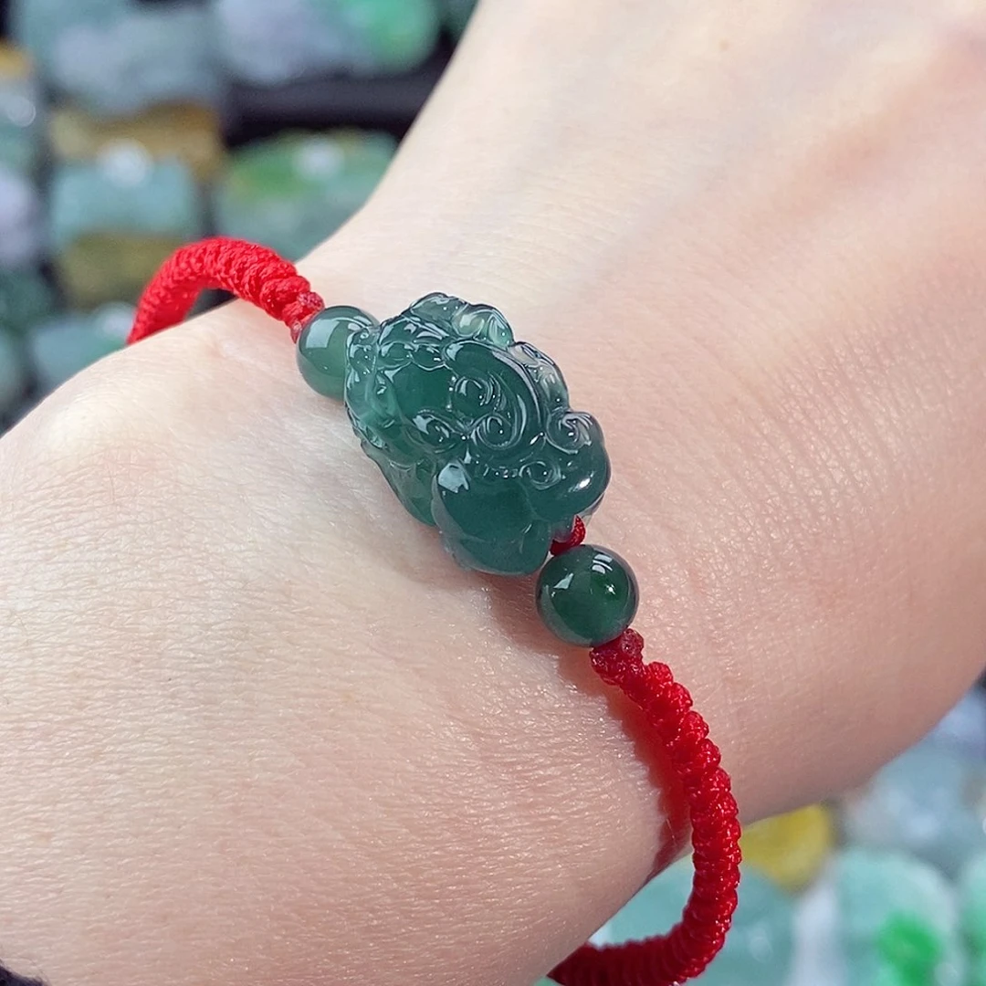 颈饰未镶嵌翡翠天然