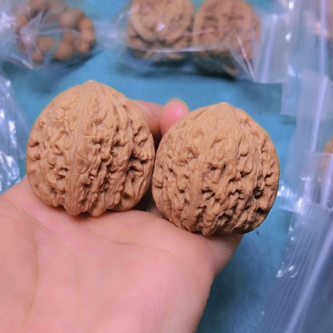 【闪购商品】摆件核桃37绣球黄尖