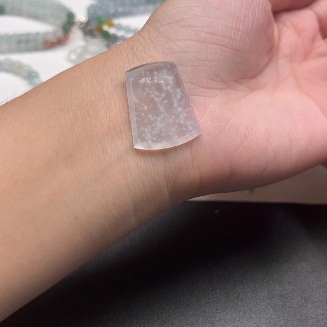 翡翠裸石缅甸翡翠