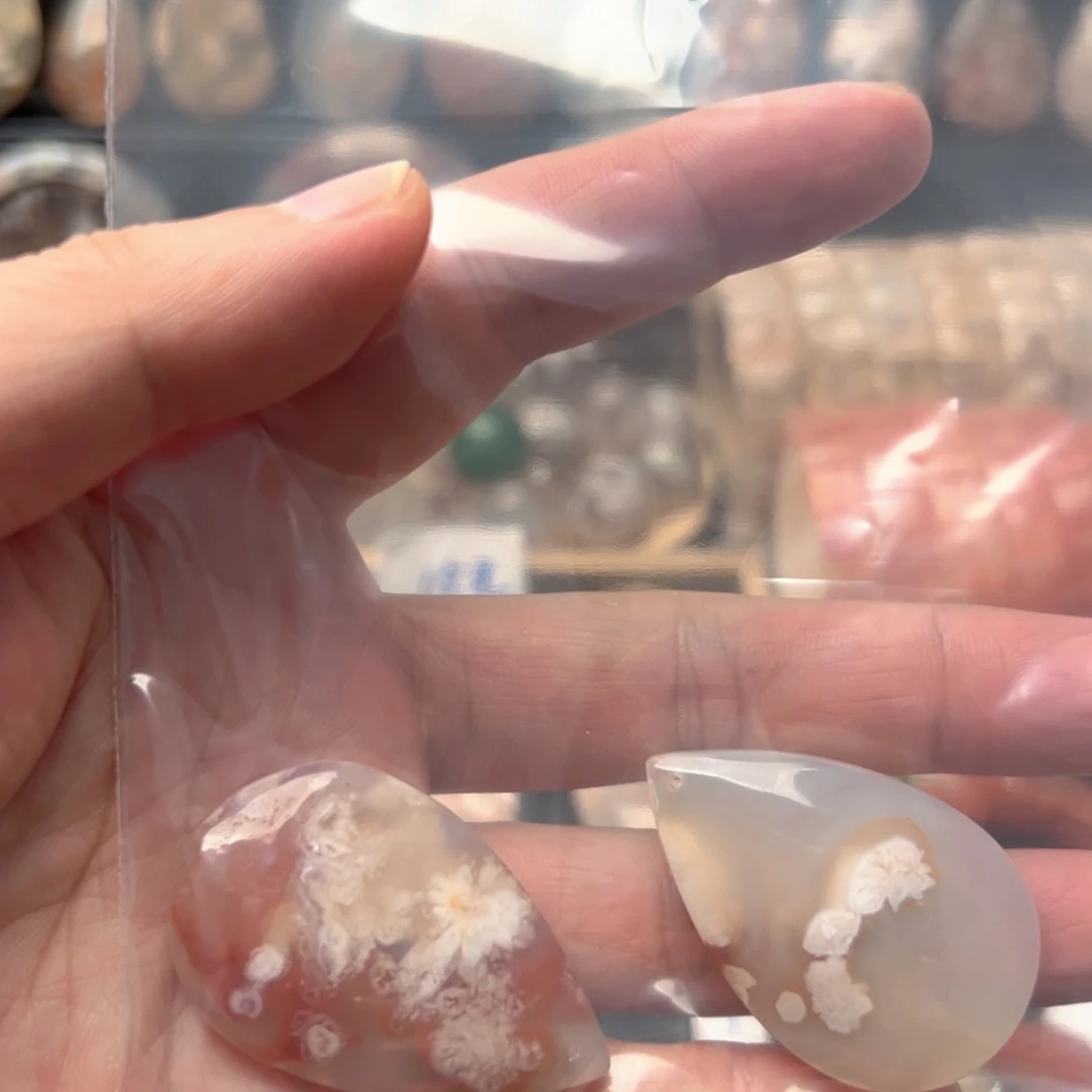 四***你玛瑙/玉髓合金颈饰