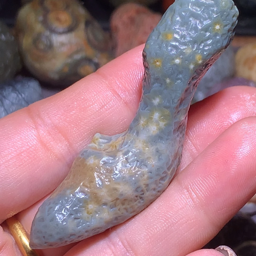 石材蓝色花脉高筒靴子