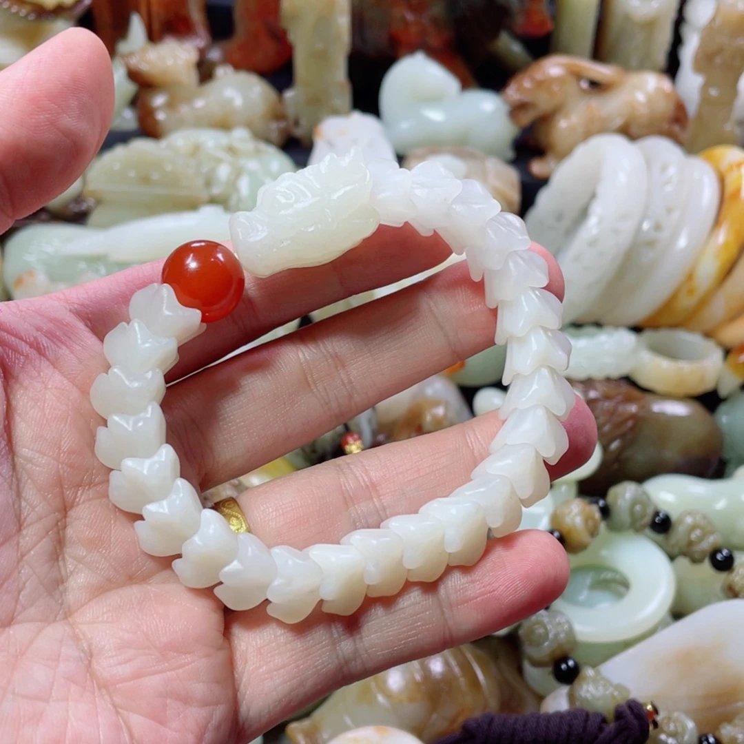 河***馆未镶嵌和田玉把件