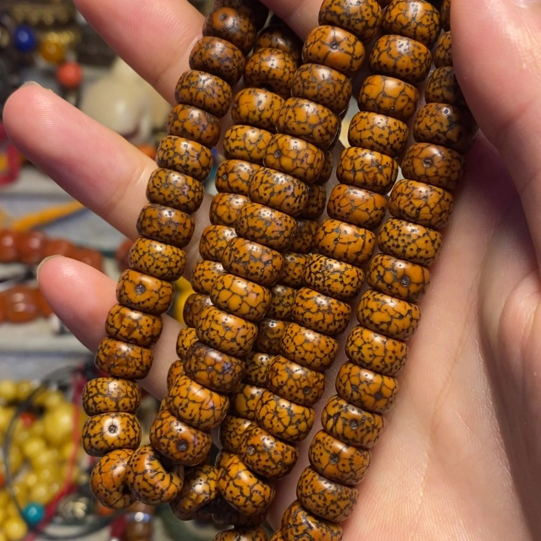 辽***。檀香紫檀（小叶紫檀）