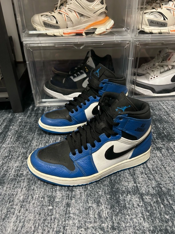 95新 maje 42码 aj1 小闪电 无原盒配件