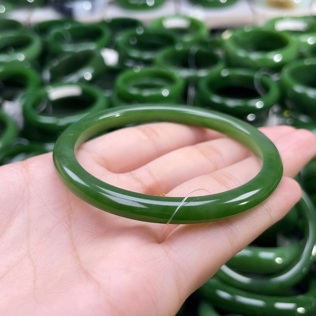 未镶嵌手镯和田玉（碧玉）