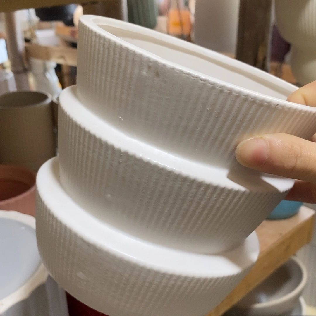 杯子陶盆有孔 瑕疵介意勿拍