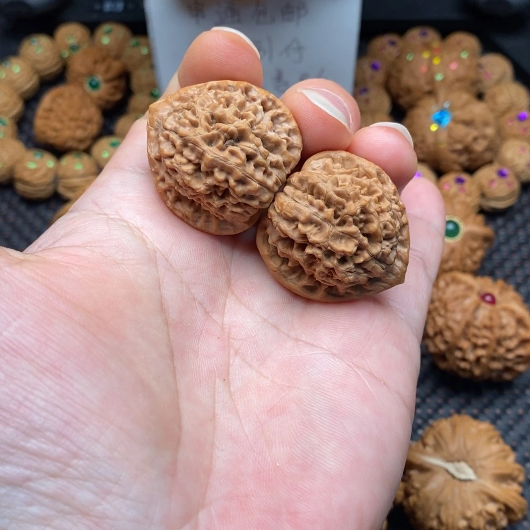 文玩核桃把件s****睿官帽