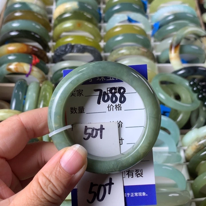 未镶嵌蛇纹石玉手镯7088