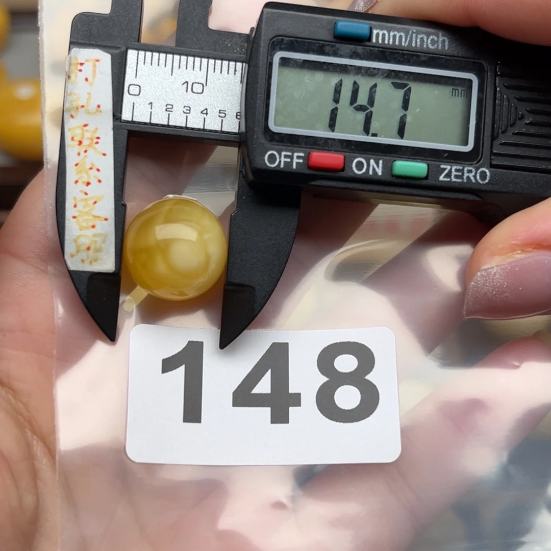 蜜蜡裸石未镶嵌天***蜜蜡