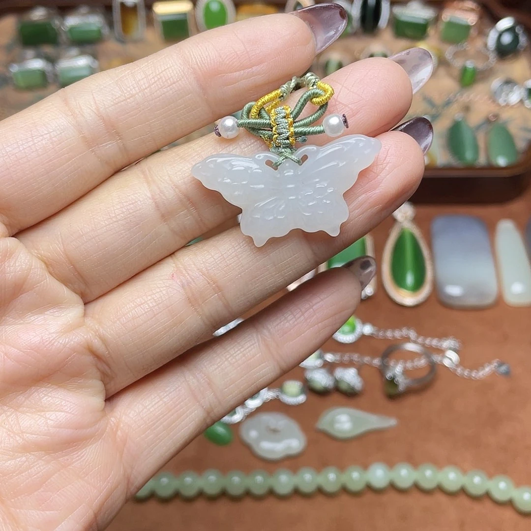 和田玉未镶嵌吊坠(不含链)吊坠