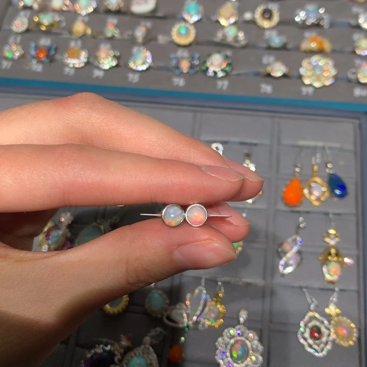 欧泊银S925镶嵌耳钉