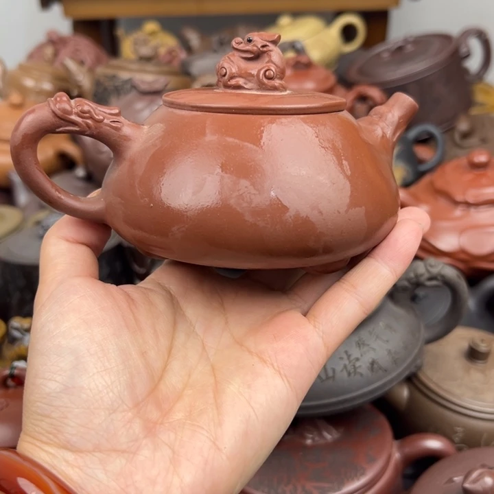 茶壶紫砂底部铁质