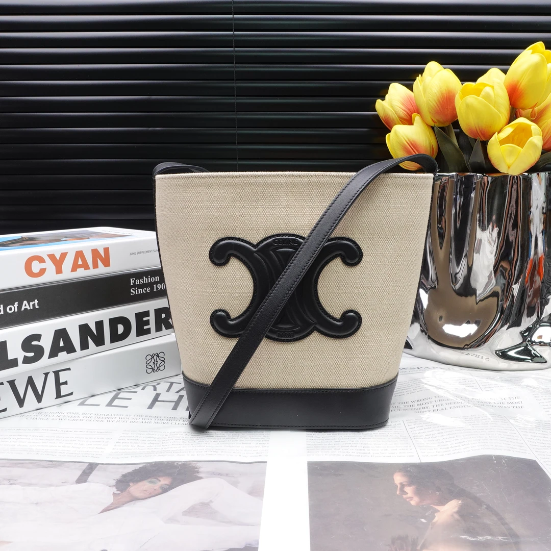 95新 Celine/思琳  单肩包/T20243704