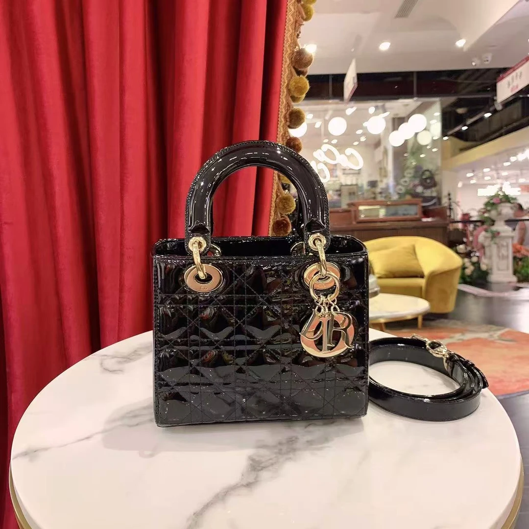95新 DIOR/迪奥 GGS迪奥戴妃四格黑金漆皮单肩包芯片22年42687544