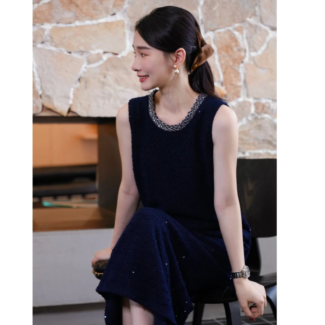 HELAAOMI“奢贵重工”千金感小香风气质毛呢亮片背心修身显瘦连衣裙