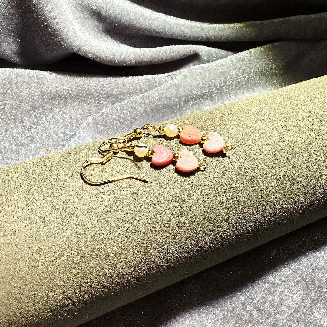 【皇后甄选】X091 辰砂DIY 粉色爱心耳坠-多样性发其一