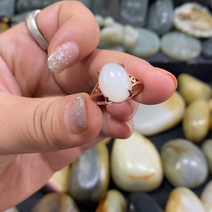 和田玉（糖玉）未镶嵌挂件