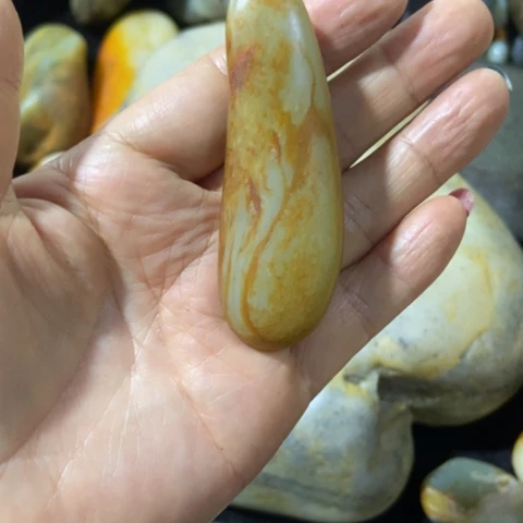 青***木和田玉（糖玉）未镶嵌车挂
