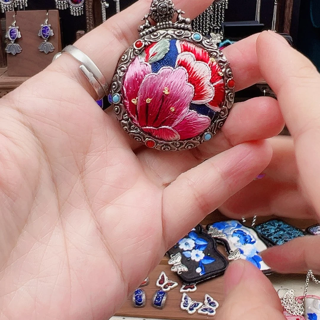 织绣手工刺绣工艺品