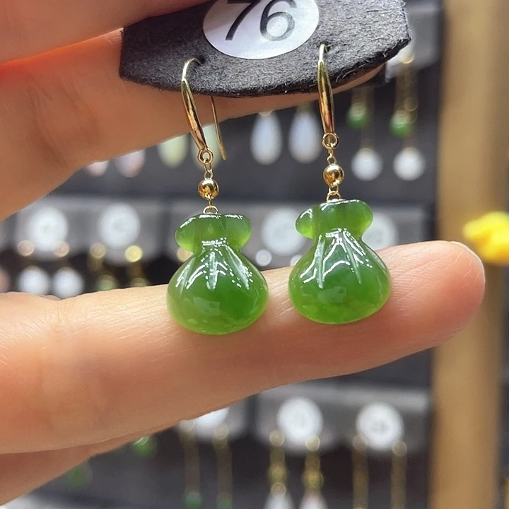 和田玉18K金镶嵌耳饰