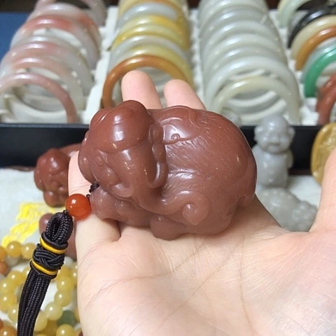石英质玉未镶嵌手把件