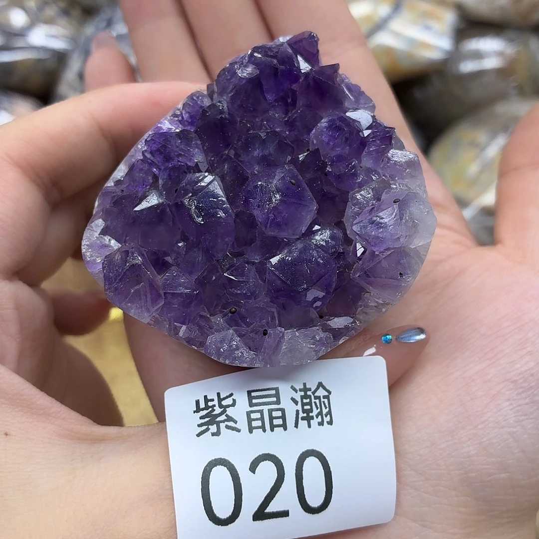 未镶嵌水晶大型摆件（非配饰）