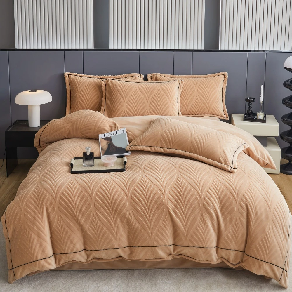 轻奢高级感加厚冬季牛奶绒四件套2025新款珊瑚毛绒被套法兰绒床单