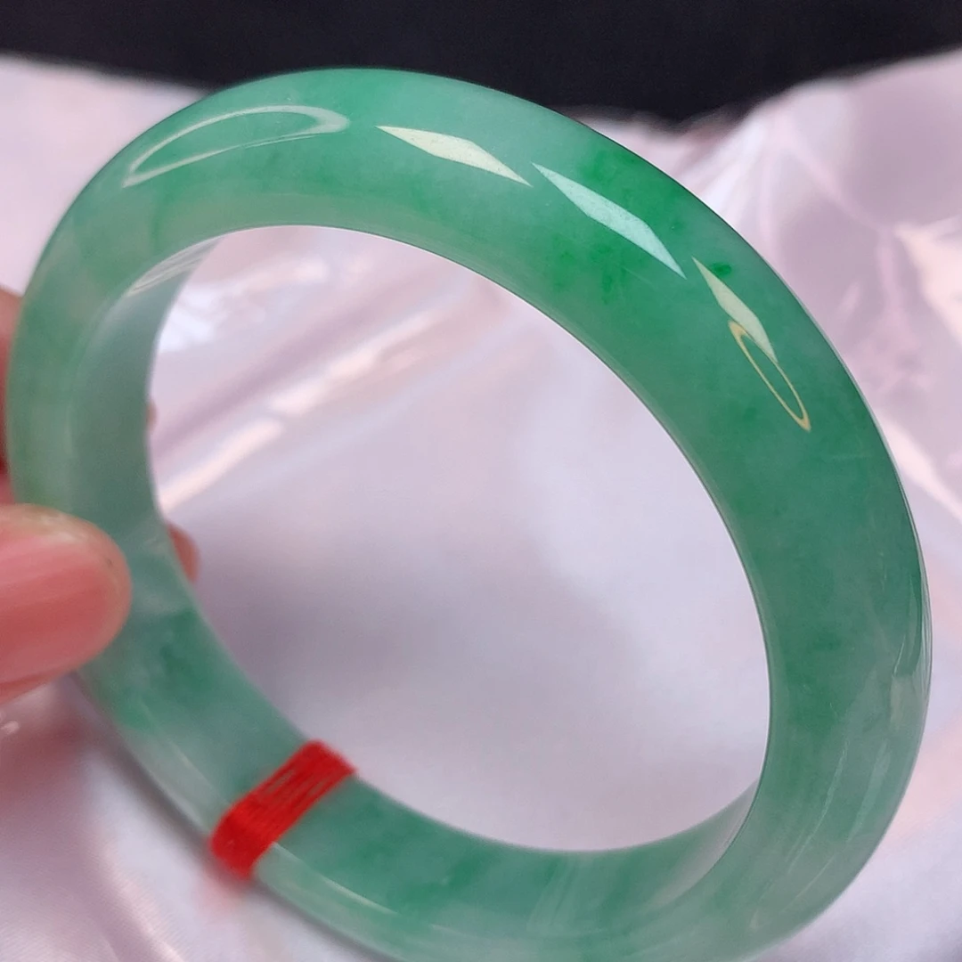 翡翠手镯未镶嵌60 翡翠手镯