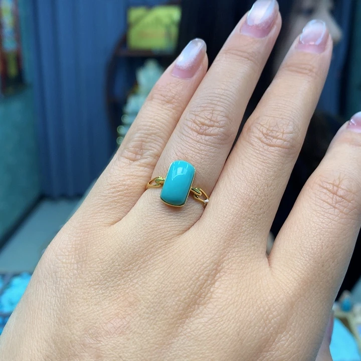 绿松石18K金镶嵌戒指