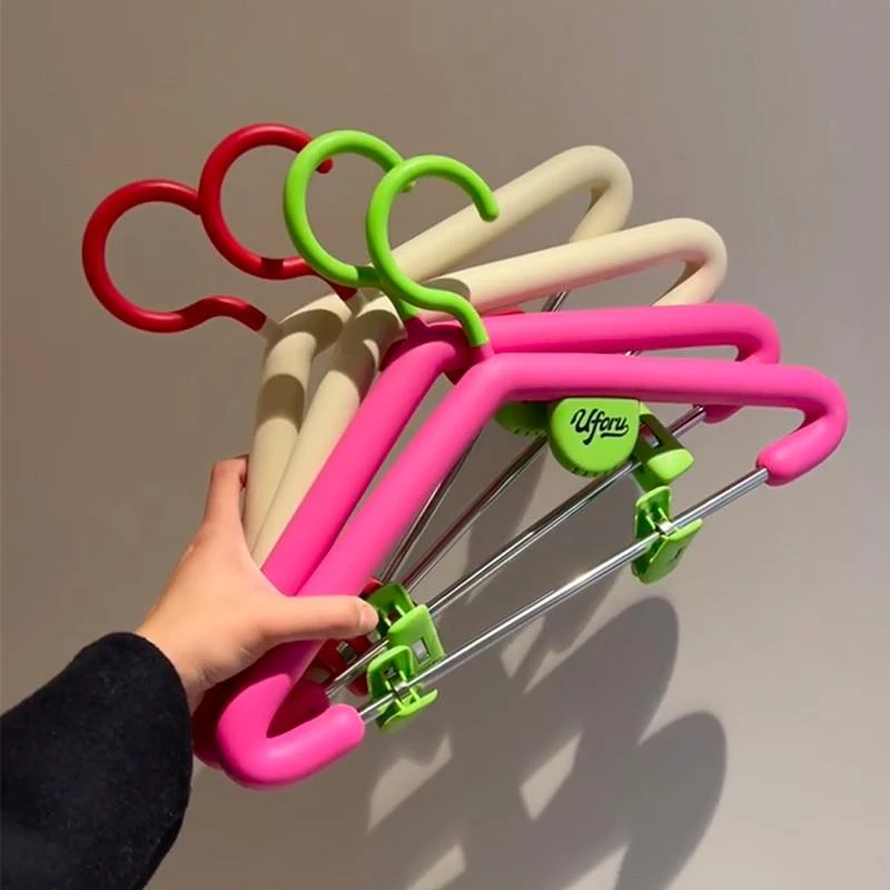 【新家的100个快递】衣架家用挂衣带香薰防滑带夹子无痕学生加粗