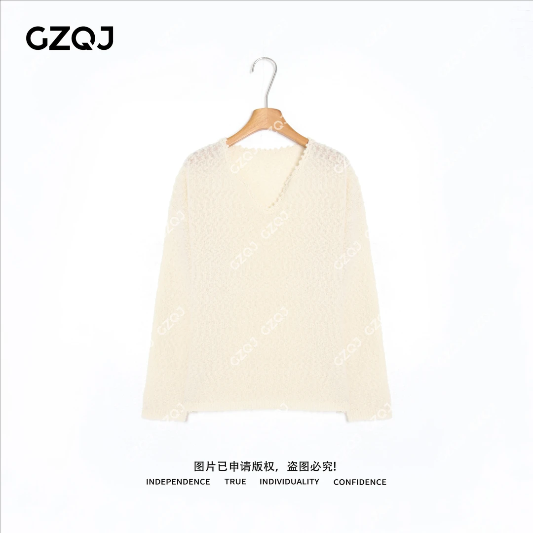 老琴私服 【浮云】时尚温柔气质V领长袖套头针织衫女秋 9178