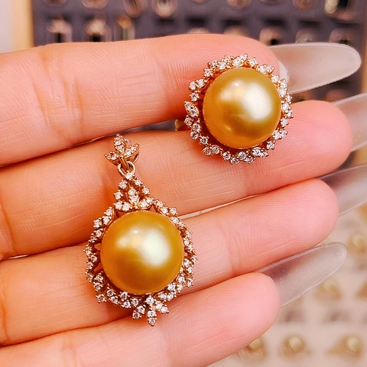 18K金镶嵌豪镶设计款海水珍珠