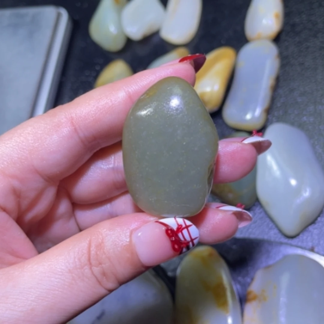 【闪购商品】颈饰未镶嵌和田玉