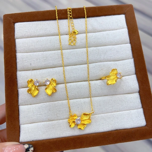 铜合金项链 伊帕尔阿依新款时尚精美古法三件套 复古素款..轻奢