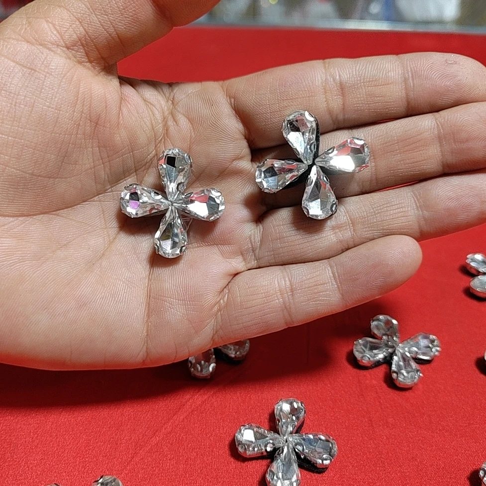 小水滴玻璃爪钻 带孔缝衣服领口婚纱裙礼服蝴蝶结发饰头箍闪亮钻