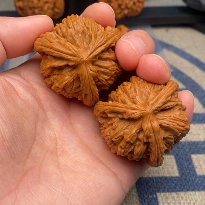 吊坠文玩核桃?****?三棱