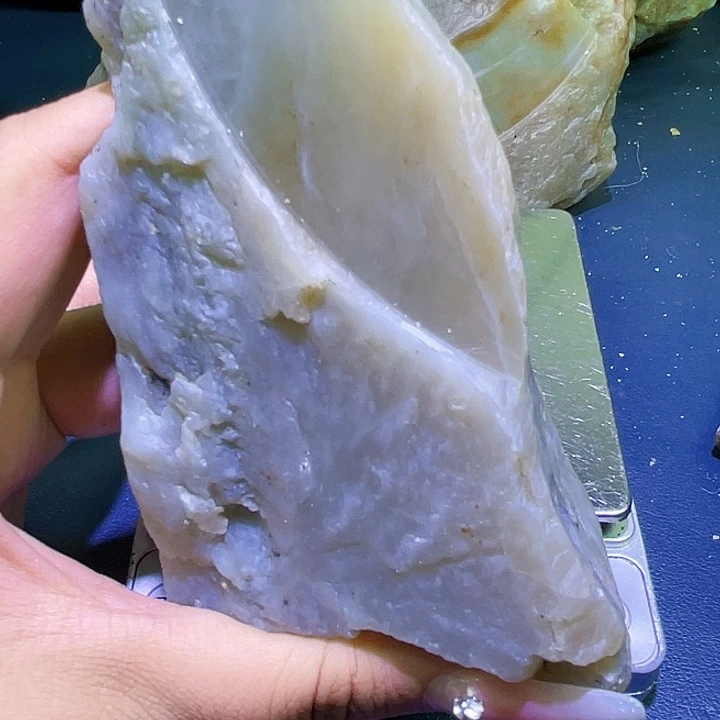 8***1未镶嵌和田玉（糖玉）珠宝半成品