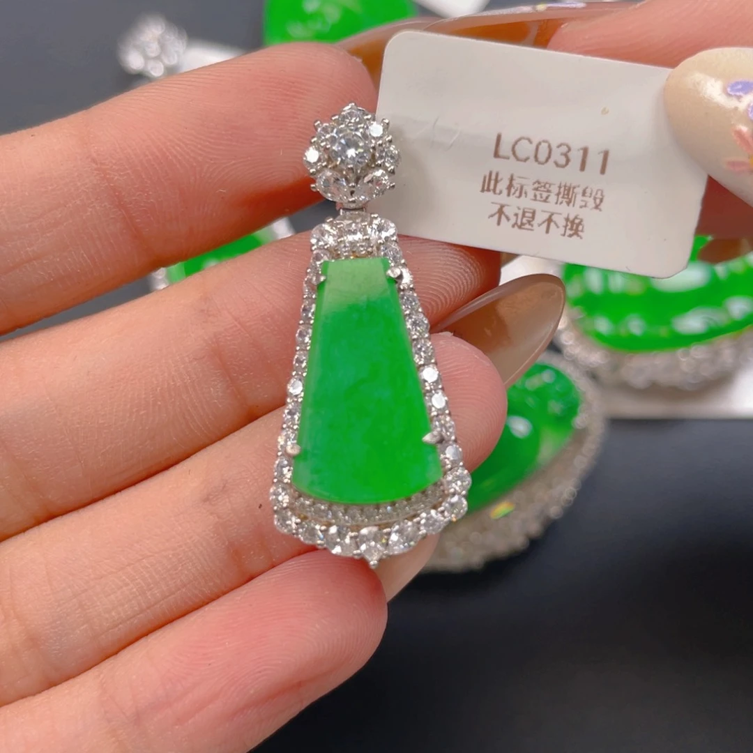 【闪购商品】颈饰银S925镶嵌翡翠翡翠