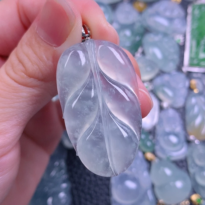 【闪购商品】翡翠18K金镶嵌颈饰领**…天然缅甸翡翠