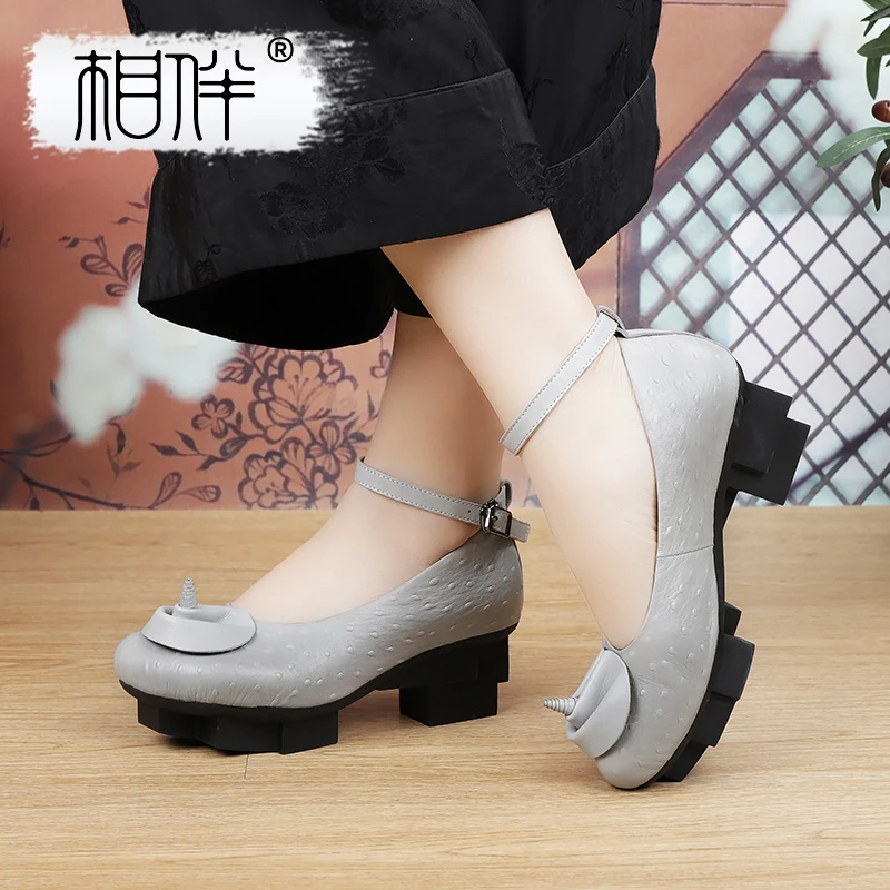 相伴真皮手工复古女士单鞋宫廷厚底中老年国风高跟鞋53130